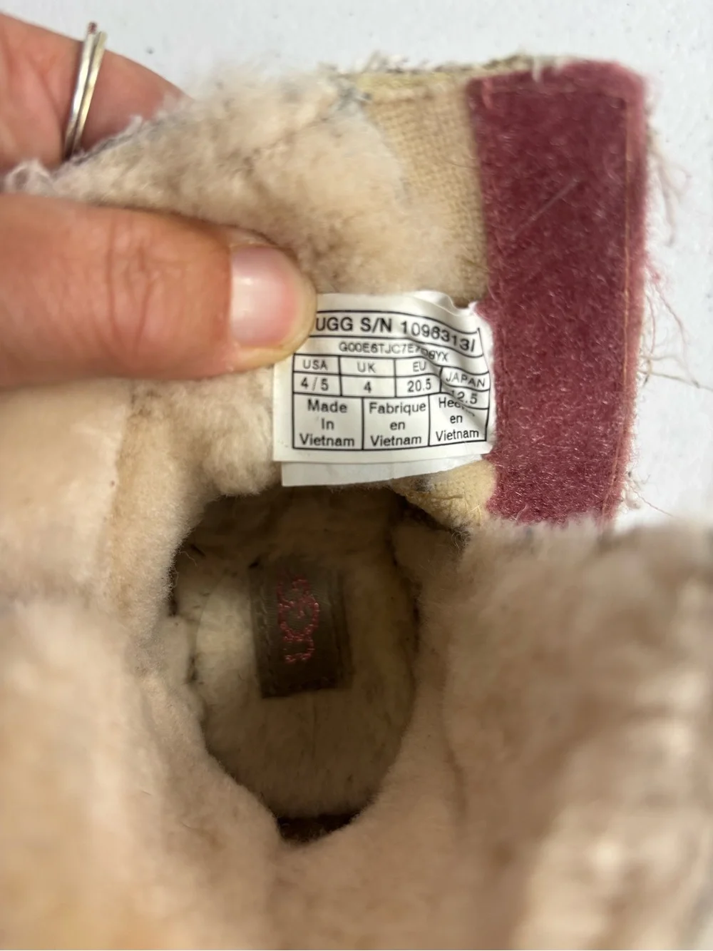 UGG Keelan toddler boots in pink glitter  toddler size 5